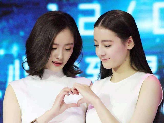 迪丽热巴|迪丽热巴19岁出道，从打酱油到女主，有很大的冲劲儿