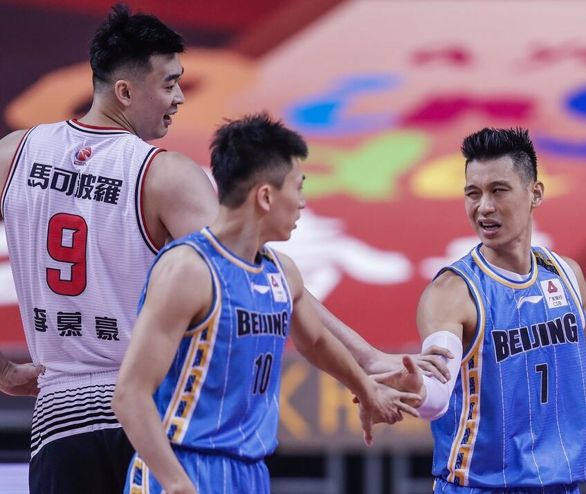 林书豪|连续两场轰29分！林疯狂持续高光 首钢七连胜他无愧最大功臣