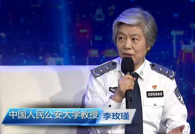 "看电视"和"不看电视"的孩子,李玫瑾教授直言,将来相差很大