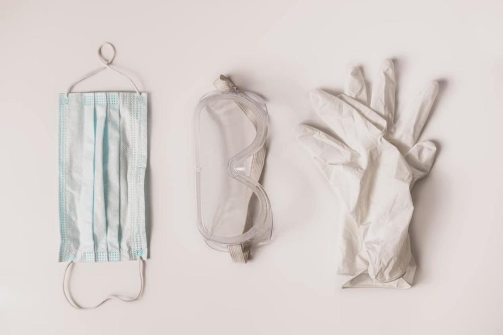 美国新冠|美国新冠病例持续激增，防护服、装尸袋等装备库存恐将再度告急