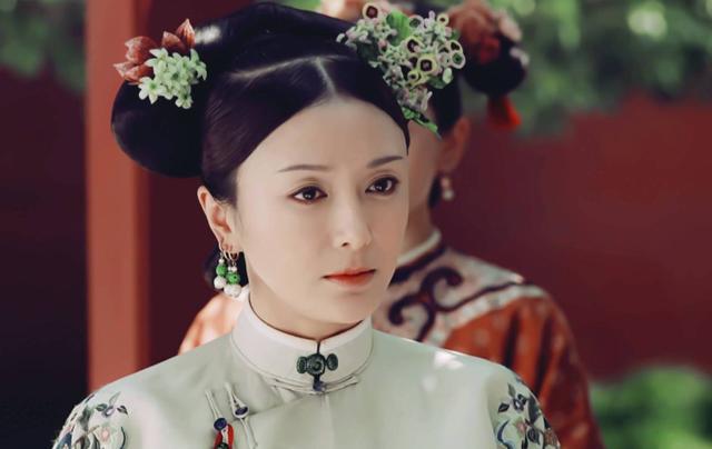 却为乾隆诞下皇长子,死后还获得与皇帝合葬的殊荣,她就是哲悯皇贵妃