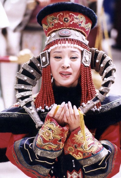《康熙王朝》中,蓝齐儿是康熙最疼爱的女儿,康熙为何将她嫁给仇人
