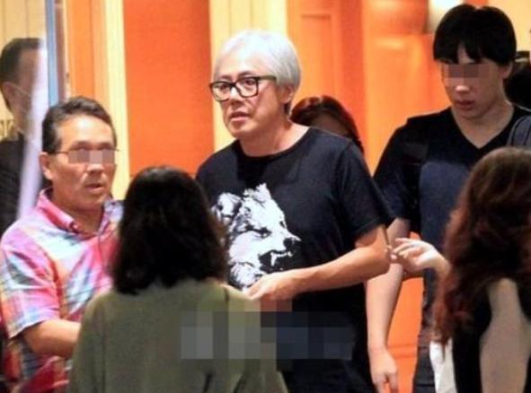 张家辉|吃瓜日报丨小S三个女儿拍大片气场绝了；歌手张宇隐退两年后罕见现身