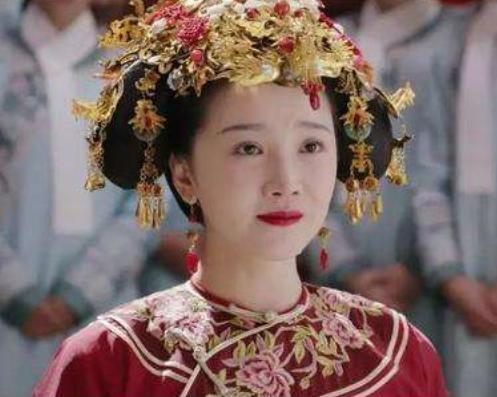 陈小纭|演员陈小纭，因胸大被迫放弃游泳梦，采访时用手遮挡被骂惨