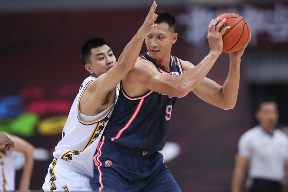 cba|CBA最新排名：广东追平连胜纪录，北京反超广厦，10队锁定季后赛