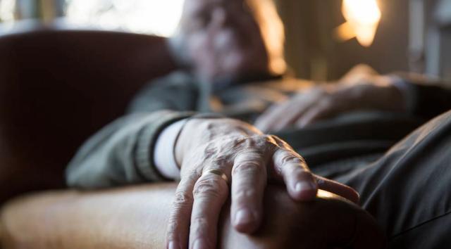 墨尔本|只因觉得祖父“太可怕”，澳洲少年残忍将其刺死，被判入狱16年