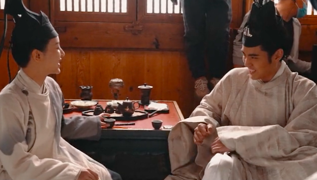 吴亦凡|《青簪行》杀青特辑：吴亦凡杨紫互动甜宠，原来是粉丝自作多情了