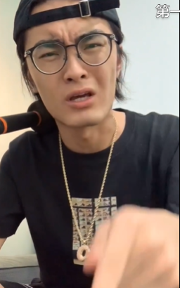 带篮子喊话rita代表队带专战队干复旦复旦战队从此解散