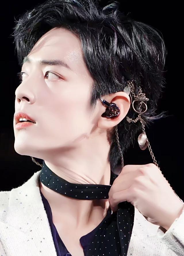 粉丝|令粉丝们牵肠挂肚的肖战，亮相《开小灶》后，喜讯不断