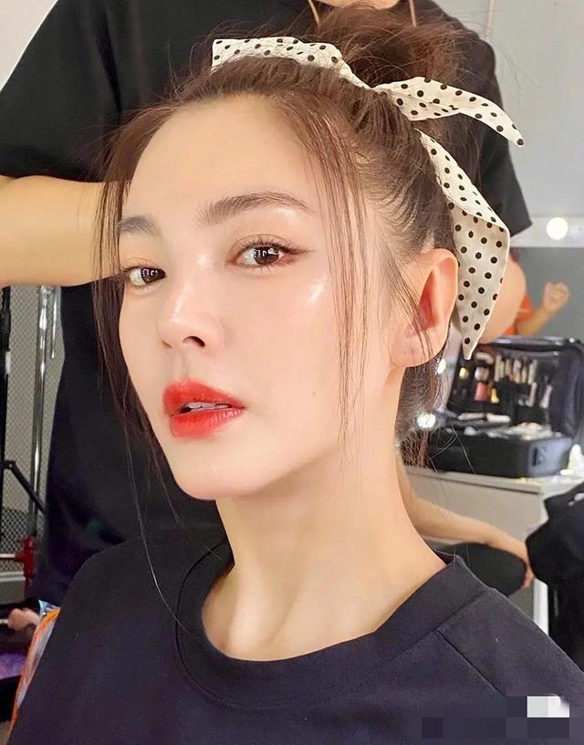 张雨绮|人红是非多！张雨绮旧照曝光被质疑整容，与如今美艳形象判若两人