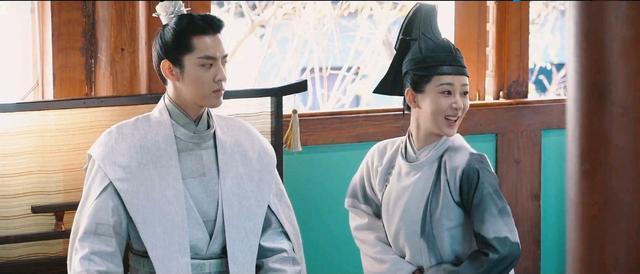 青簪行|《青簪行》杀青，杨紫和林玉芬导演激情拥抱，吴亦凡未现身