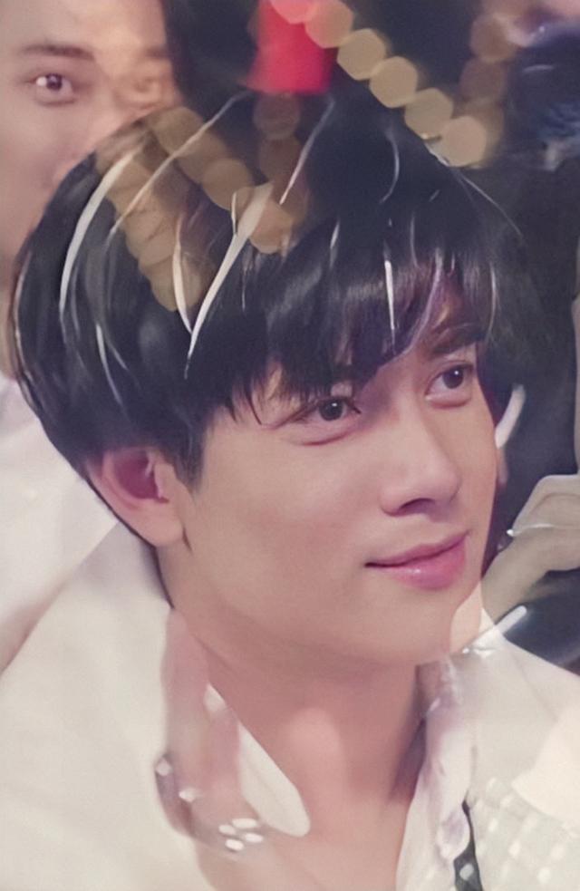 郭富城|无意看到郭富城和黎明29年前的合照，除了粗口，还能说什么