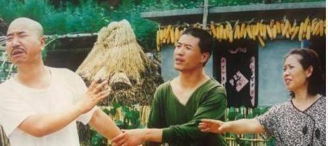 乡爱|《乡爱》历经数次换人，小蒙主动离开，广坤媳妇被换藏了段恩怨？