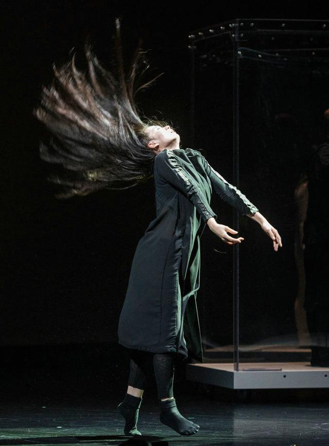 乡爱|《乡爱》历经数次换人，小蒙主动离开，广坤媳妇被换藏了段恩怨？