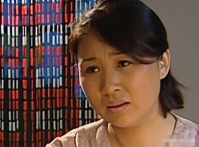 乡爱|《乡爱》历经数次换人，小蒙主动离开，广坤媳妇被换藏了段恩怨？