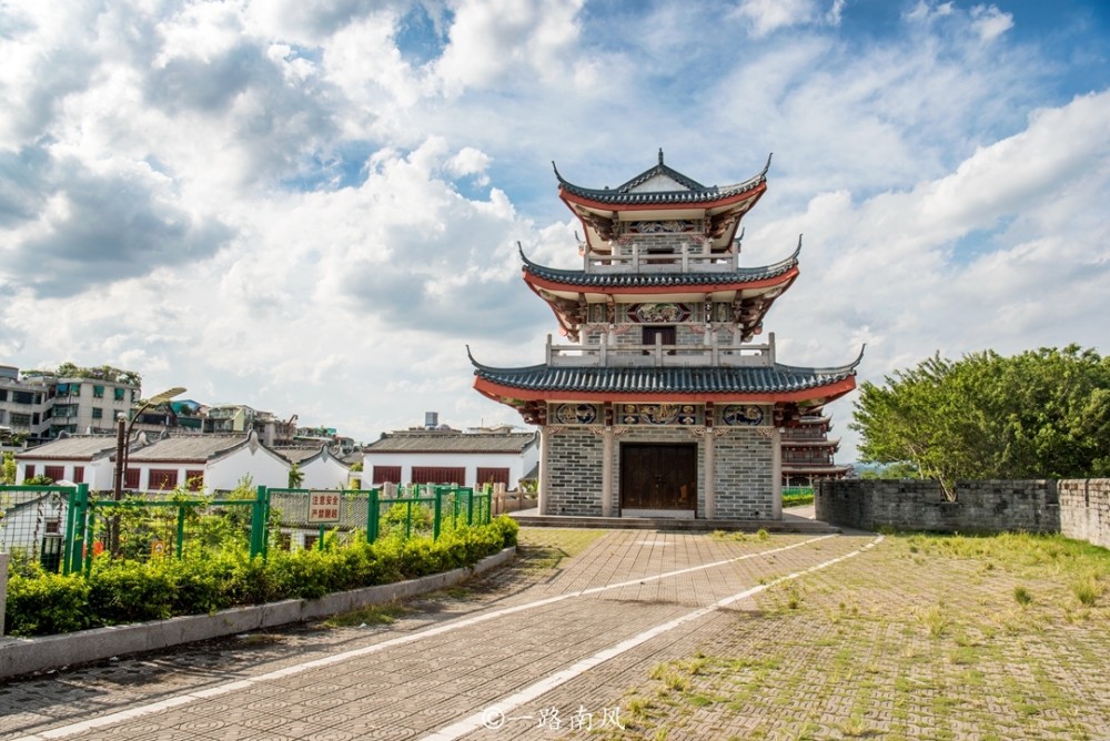 旅游胜地?美食之都?还是曾经的华人首富李嘉诚,股坛狙击手刘銮雄?