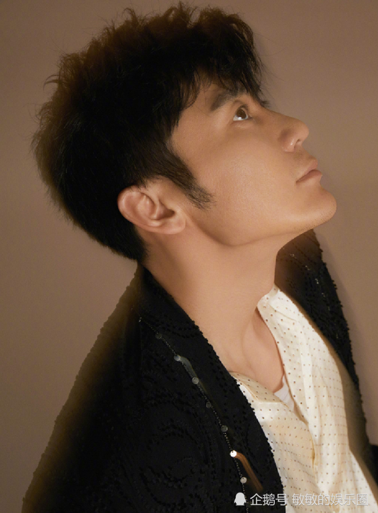 李晨|李晨的手段不止送石头？6年前和张馨予定情画被曝光，至今未拆成网红打卡地