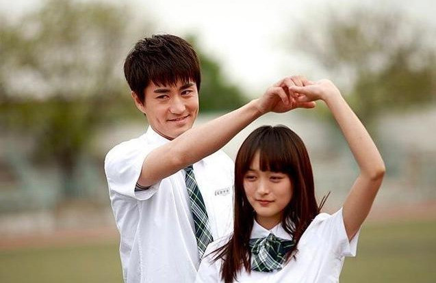 方茴|两版方茴同框了，有缘的是新剧又搭陈寻，合照暴露陈寻已成多余者！