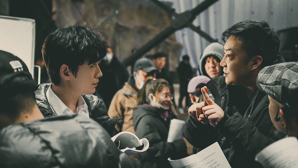 重启之极海听雷|如何评价朱一龙、毛晓彤、胡军主演的电视剧《重启之极海听雷》？