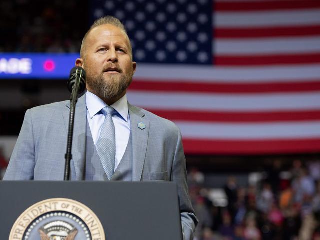 唐纳德·特朗普|办公室恋情？特朗普竞选经理被炒，被曝是因约会特朗普美女助手