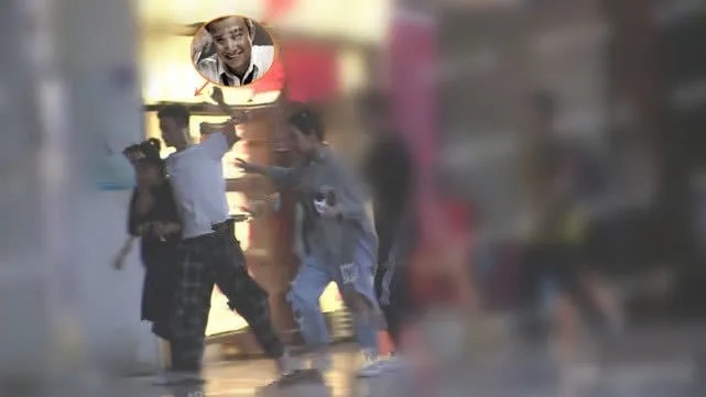 马伊琍|马伊琍曝恋情绯闻，文章如常接大女儿去练舞，回家路上抽烟显寂寞