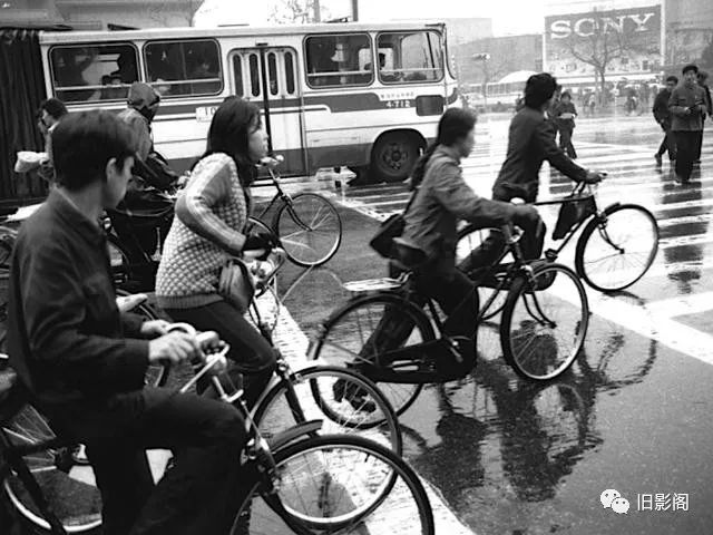 北京站|北京1984年4月，法国摄影师镜头下的大街小巷