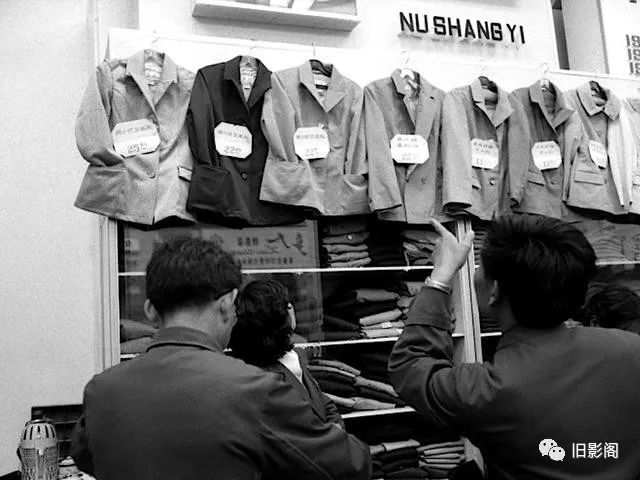 北京站|北京1984年4月，法国摄影师镜头下的大街小巷