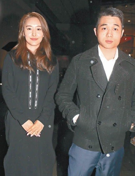 tvb小生|港姐冠军错失赌王儿子后疑吃回头草 与TVB小生庆生逛街似情侣