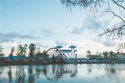 金湾的三板村有着水墨画般的美丽风光.