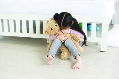 精分早期有哪些症状青少年(青少年精分症痊愈后和正常人一样吗)