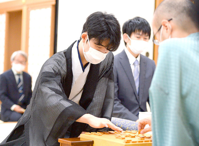 龙王的工作 成真 17岁棋圣诞生 白鸟士郎自称是 写实作家 腾讯新闻