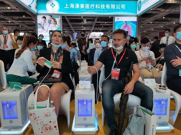 新冠肺炎|上海举办首个防疫物资展，科技创新打赢新冠肺炎攻坚战