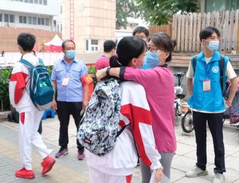 中考|现场 中考开考