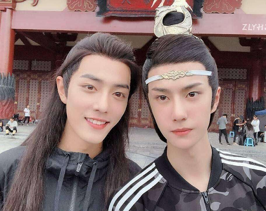 肖战|星期五明星热点！肖战登上央视引起关注，公益在路上