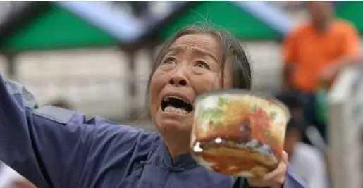 张少华|83岁张少华又住院！插呼吸管无人照顾晚年凄凉，带人抄家仍被骂