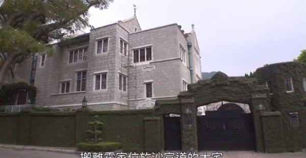 郭晶晶|从平民房搬到上亿豪宅，霍家对郭晶晶真是发自内心的尊重