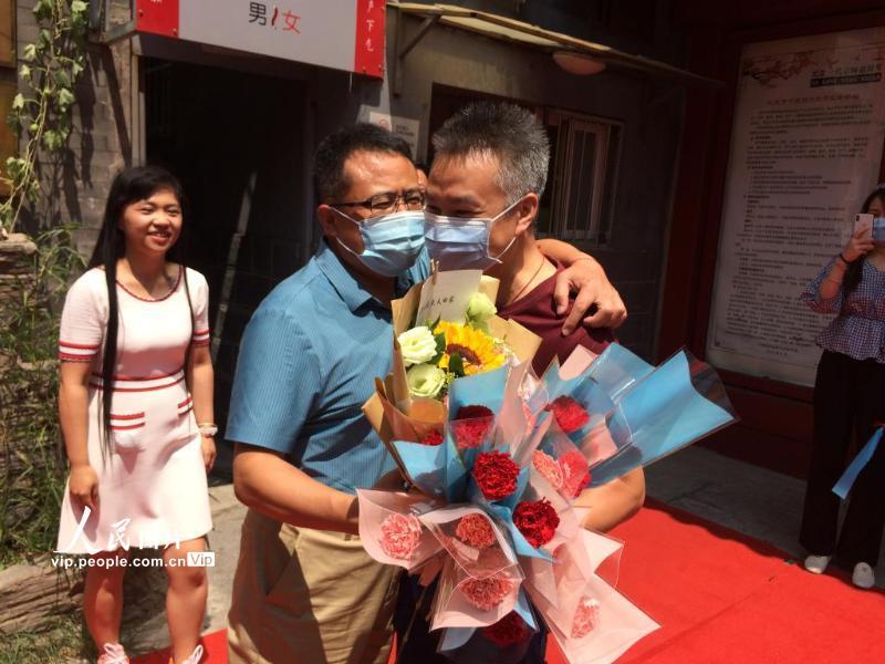 新冠肺炎疫情|援鄂抗疫中医王磊返京受欢迎