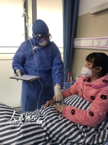 新冠肺炎疫情|援鄂抗疫中医王磊返京受欢迎