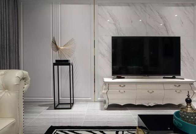 看完邻居的装修,电视墙很大气,想把我家再重装一次!