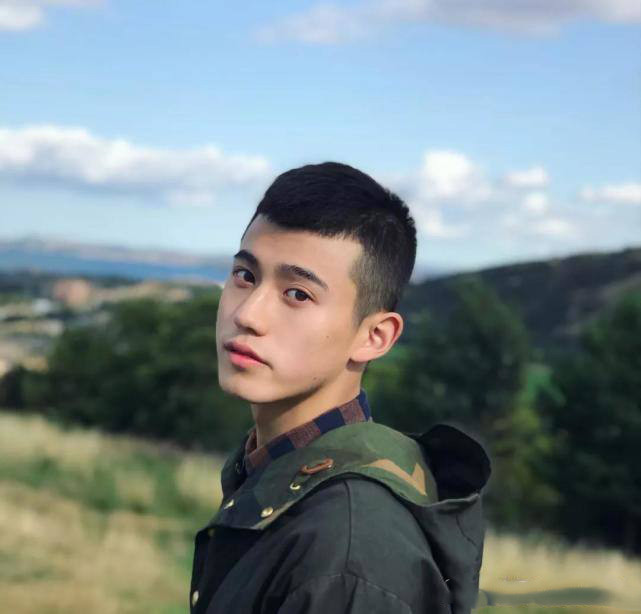 【潮剪】2020年夏季18款男生发型推荐