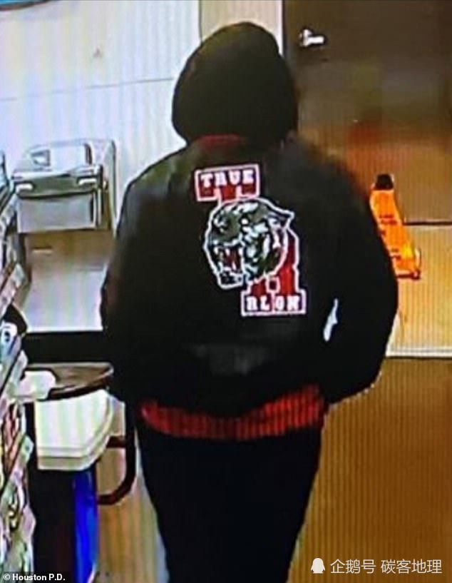 抢劫|疫情毁了生意还没拿到补贴，男子一气之下用一张纸条成功抢劫银行