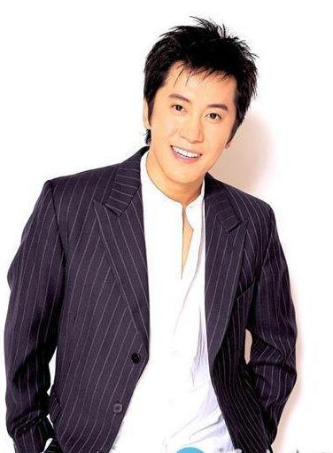 毛宁|“金童”毛宁也发福！挺肚腩不修边幅与友聚会，网友大呼认不出