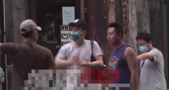 毛宁|“金童”毛宁也发福！挺肚腩不修边幅与友聚会，网友大呼认不出