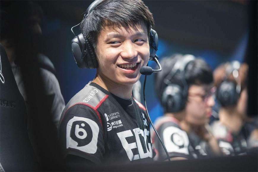 简自豪为什么叫UZI？MLXG为什么叫麻辣香锅？厂长为什么叫Clearlove？
