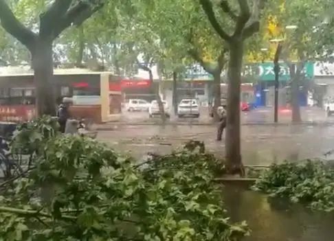 时代周刊|参加国庆游行、登上《时代周刊》封面，你了解这些每天都接触的人吗？