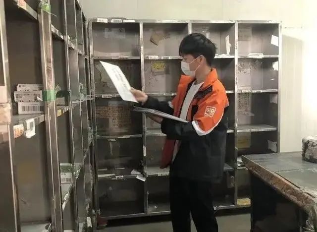 时代周刊|参加国庆游行、登上《时代周刊》封面，你了解这些每天都接触的人吗？