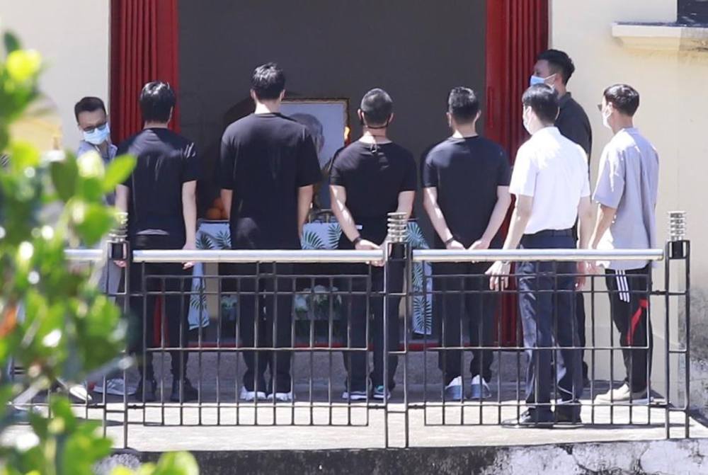 何鸿燊|怕赌王被盗？港媒曝何家花百万聘请多名保安，加强东华义庄防御