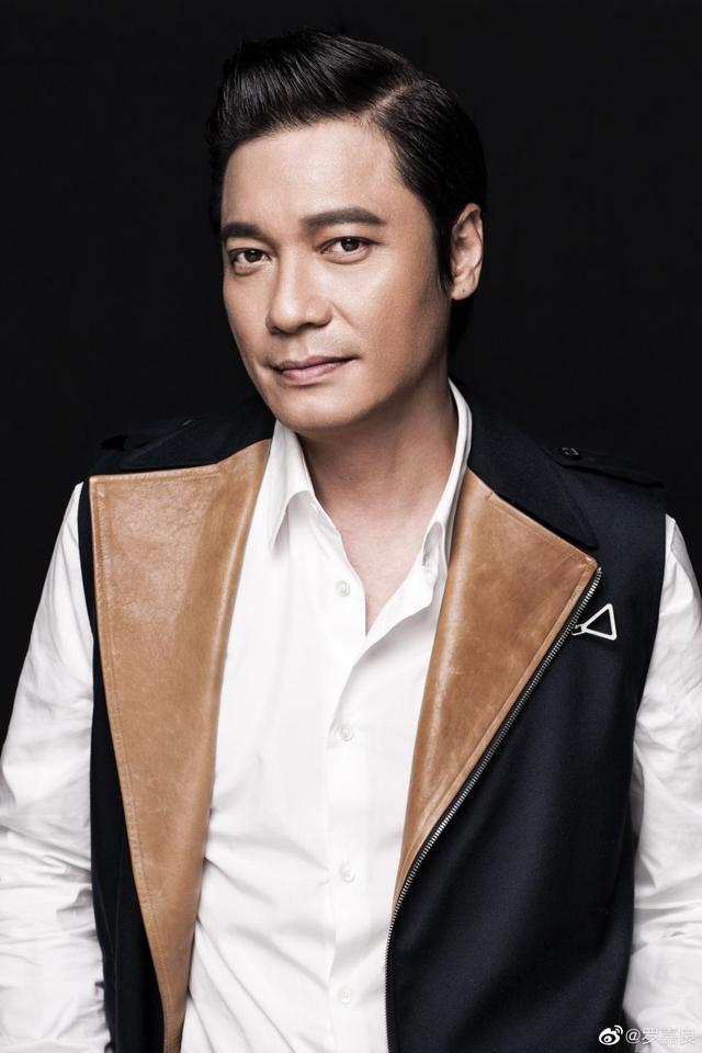 视帝罗嘉良大理豪宅曝光,小12岁娇妻为爱退居三线,每天甘当炊妇