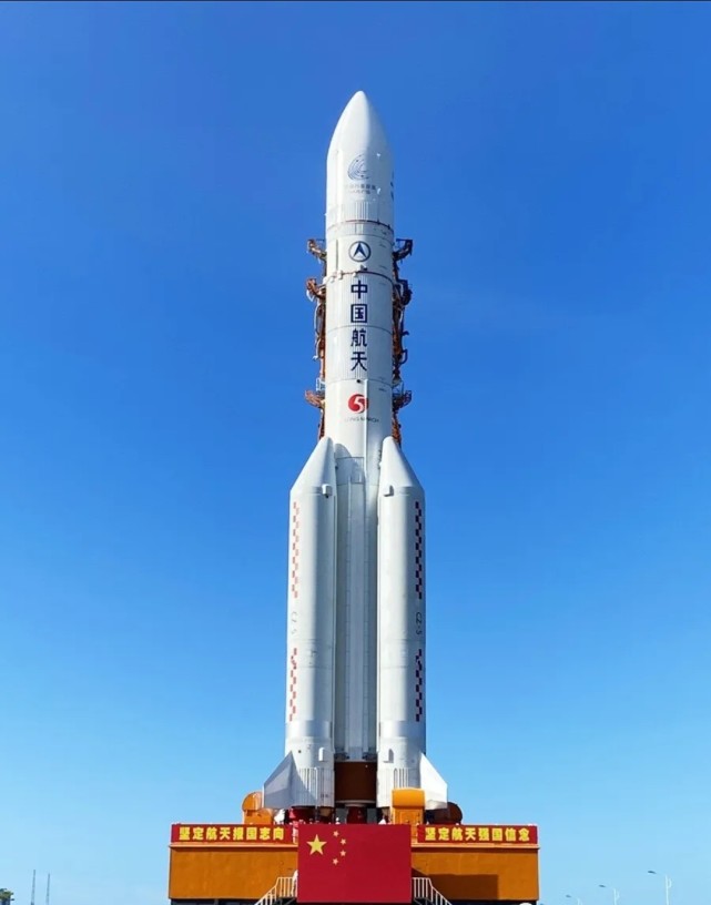 长征五号运载火箭搭载火星探测器已转移至发射区