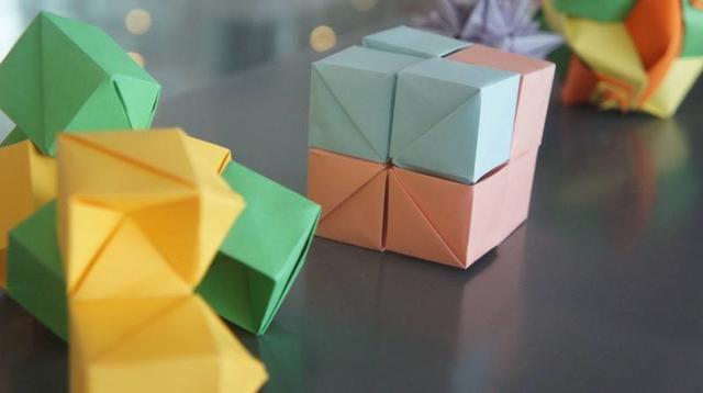 宇宙|研究发现：宇宙可能是个循环，朝一个方向走，会从另一边返回原地